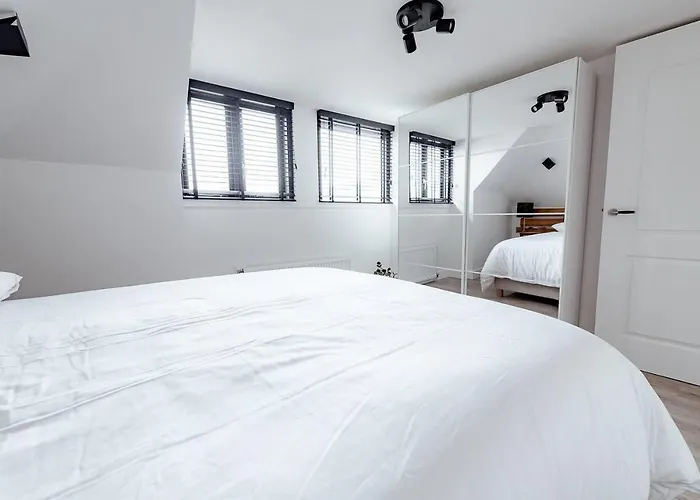 Aparthotel Lvm The Hague