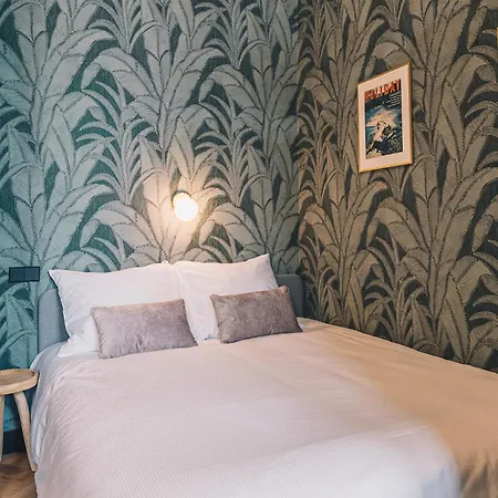 Aparthotel Lvm 3*